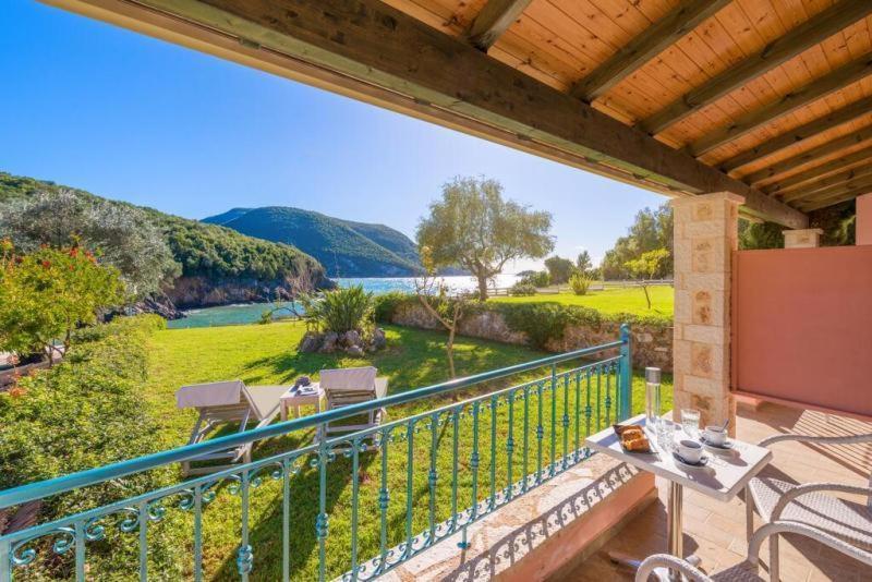 Aiora Suites Sívota Exteriör bild