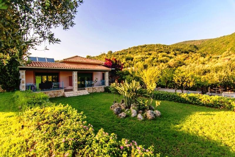 Aiora Suites Sívota Exteriör bild