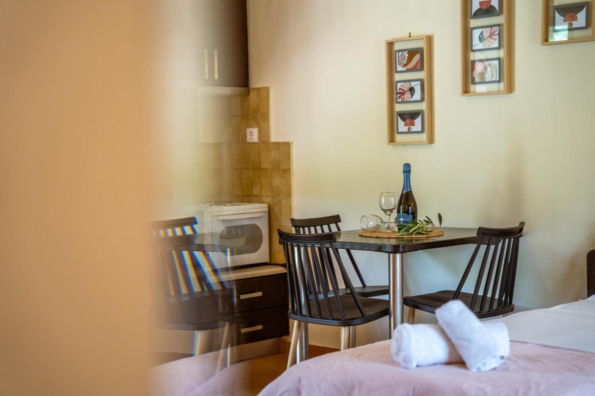 Aiora Suites Sívota Exteriör bild