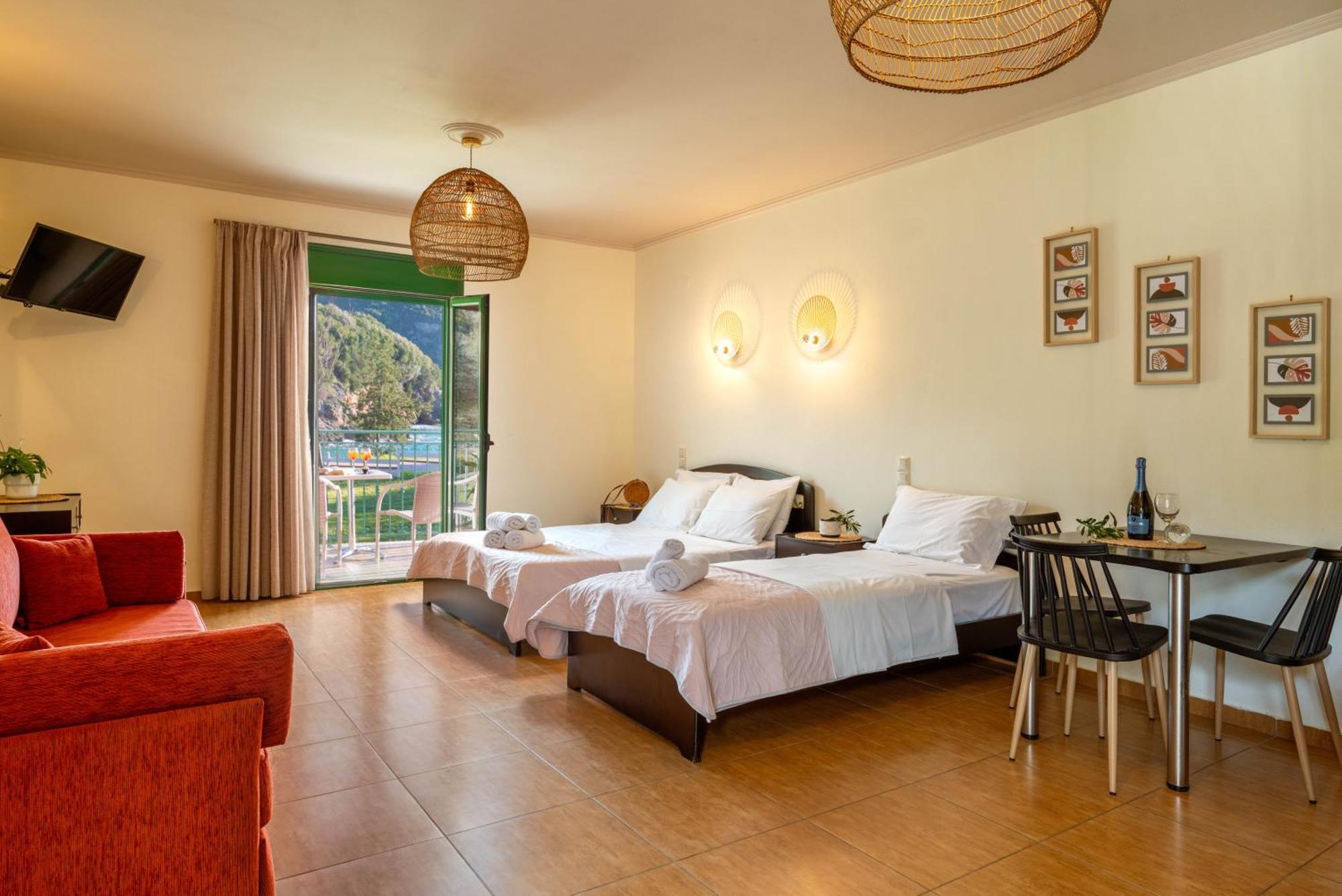 Aiora Suites Sívota Exteriör bild